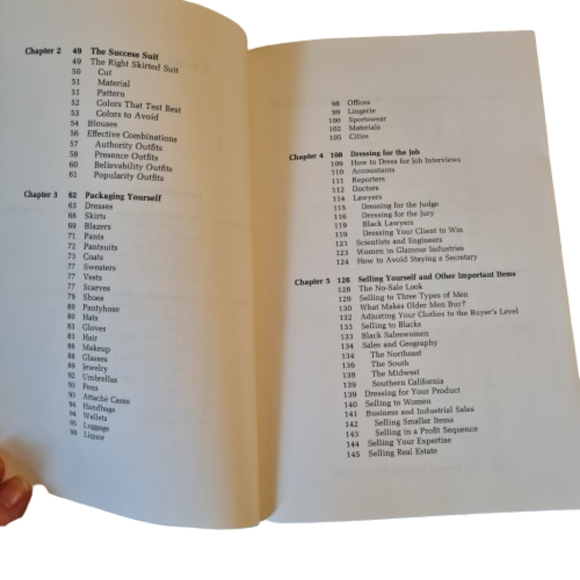 Woman's Dress For Success book, 1997 Ed. 186 pgs - Picture 4 of 4